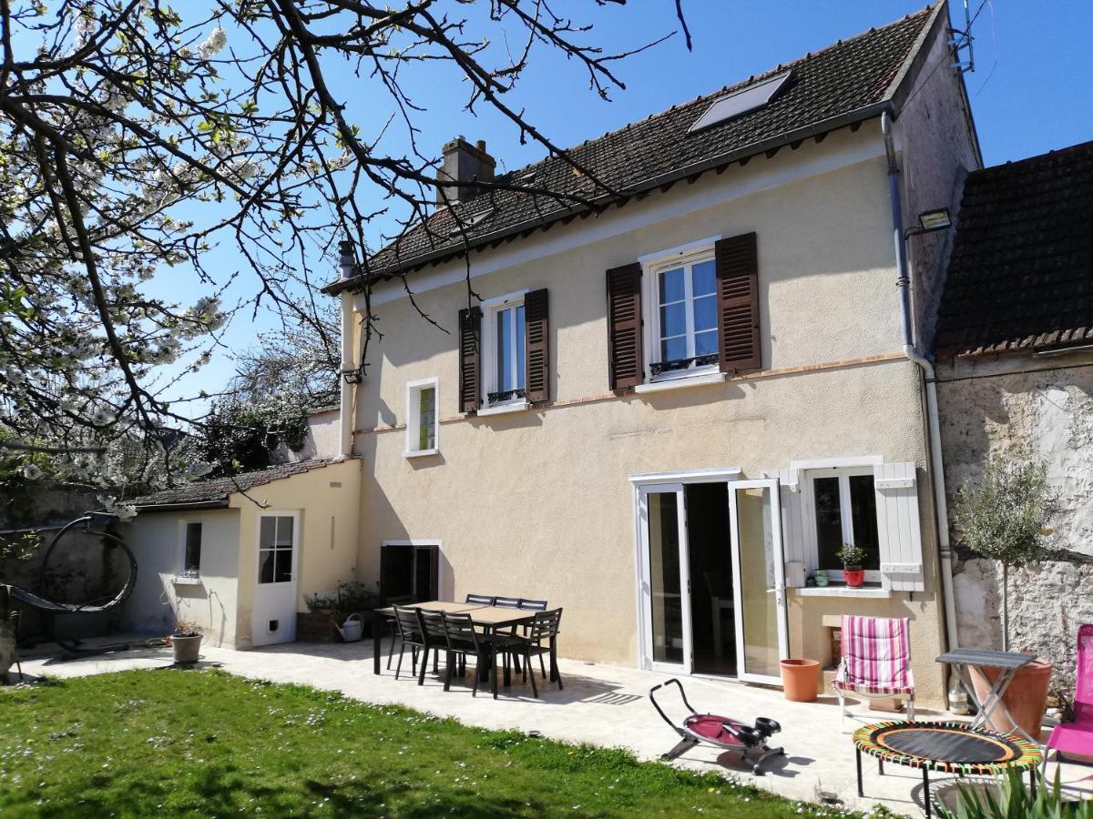 Celine'Home Saint-Germain-sur-Morin Exterior photo